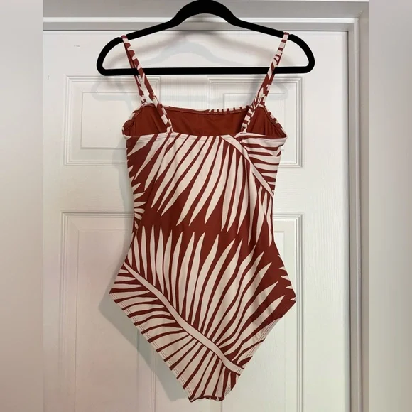 New With No Tag Swimsuit Shade & Shore Rust and White Striped Swimsuit - Picture 6 of 9